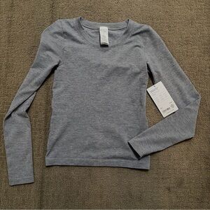 Athleta Heather Gray Ribbed Long-Sleeve Crewneck Top renew seamless XS NWT NEW